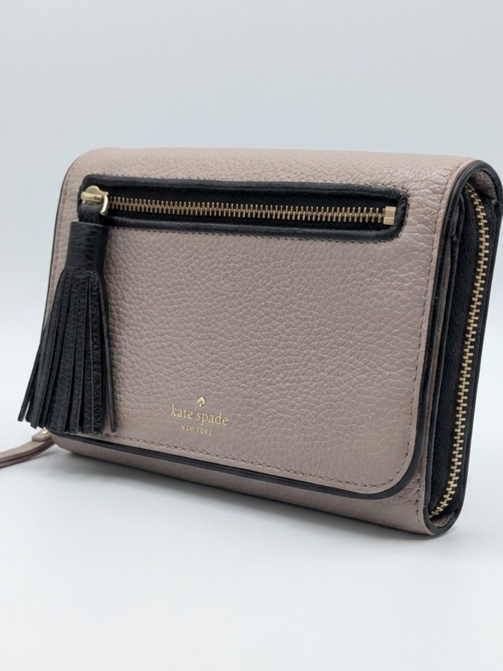 Kate‎ Spade New York Pebbled Leather Zip Around Wallet Clutch Taupe Black Tassel